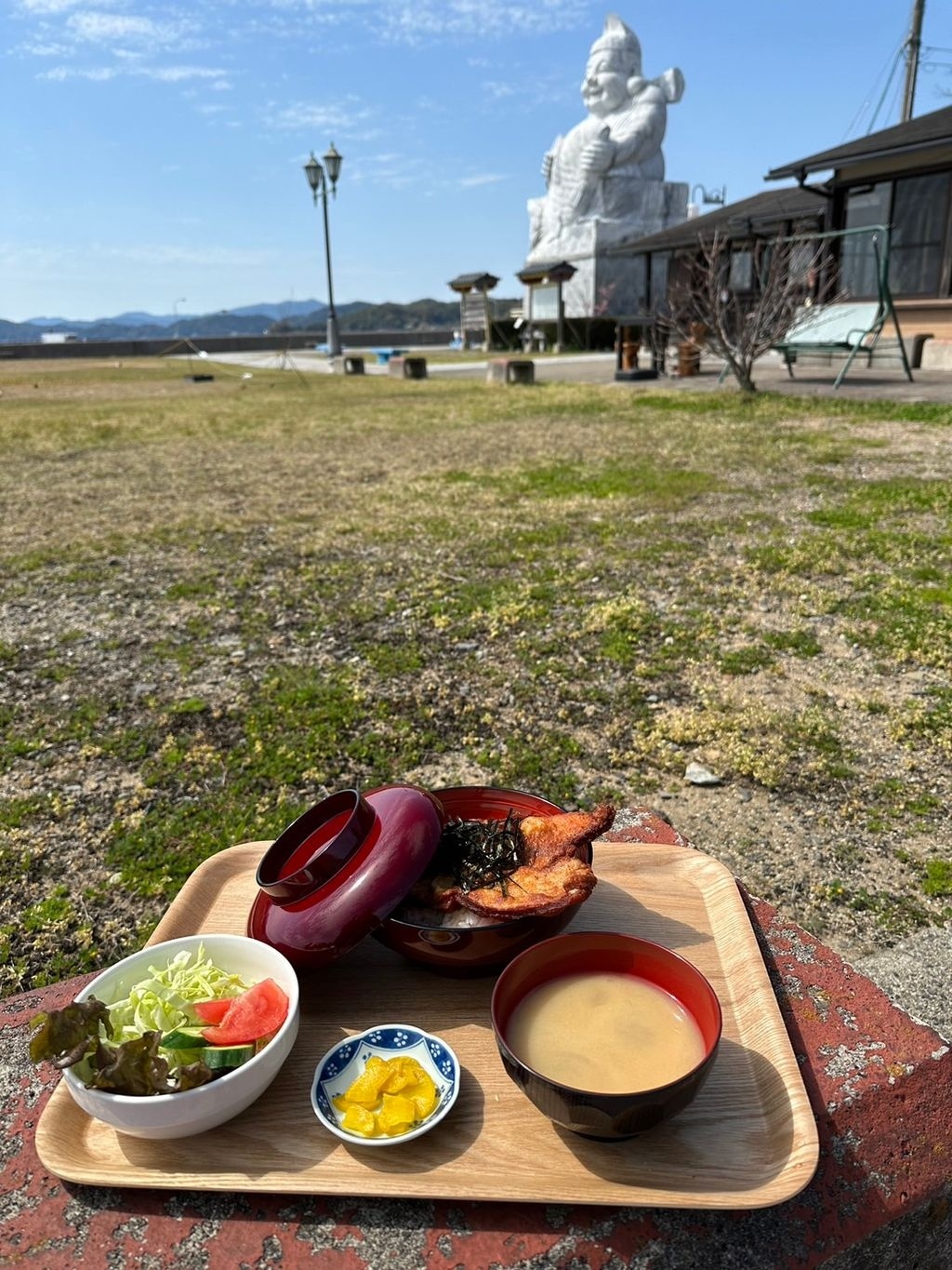 名物　神カツ丼