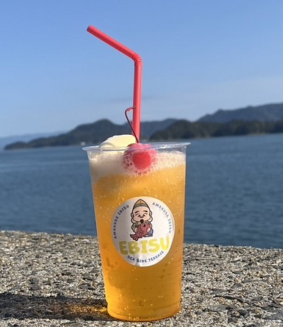 大人気！クリームソーダ